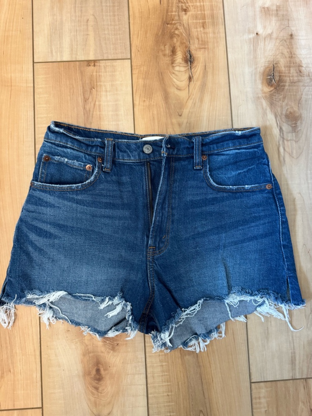 Abercrombie High Rise Cut off Shorts Size 27 in Dark Wash